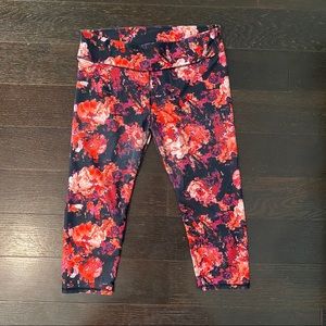 Women's XL Fabletics Capri Leggings